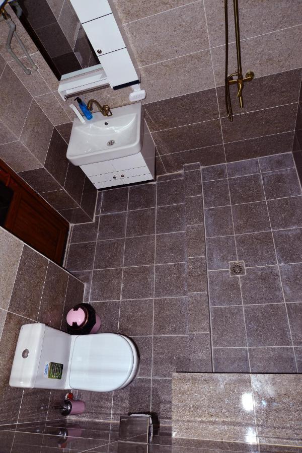 Astoria B&B Ош Экстерьер фото