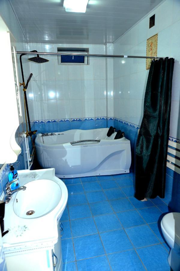 Astoria B&B Ош Экстерьер фото