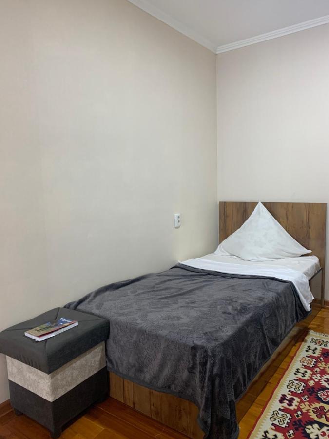 Astoria B&B Ош Экстерьер фото